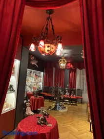 Villa für Präsentationen und Events, Eine Nacht im Puppenmuseum erleben - Image 5