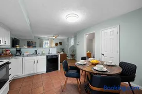 3BR Condo Near Ark Encounter, 8 Guests, Parking - Image 3