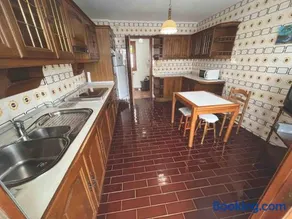 Apartamento DENTRO DE MURALLA y PARKING GRATUITO en pleno centro - Image 4