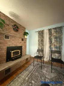 Cozy Belleville Retreat Near DT & Waterfront - Image 5