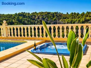 Familienfreundliche Villa mit Grill, Terrasse und Garten | Gartenblick | Ideal für Homeoffice - Image 2
