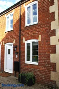 Hare's Rest - Cosy cottage with private parking near Bath - Image 3