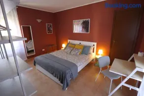 Maison dans la rue - Image 1