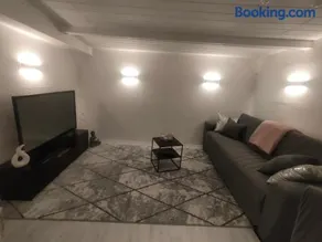 Ferienwohnung mit großem Garten - Image 5