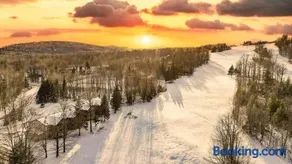 Cozy Ski Lodge Condo I Alpen Villas at Powderhorn Mountain - Image 2