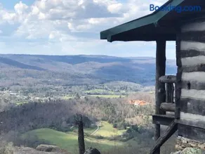 Cabin Lookout Mountain - Image 1