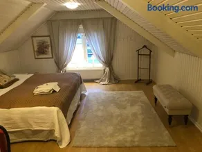 Pia's House - Image 2