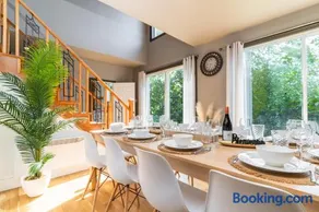 Cozy chalet with Pool and Spa - Image 4