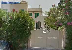 Villa Veronica in Baia Verde - Image 1