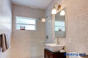 Luxury Home in Brickell Miami, 5 min to the Beach! - Image 3
