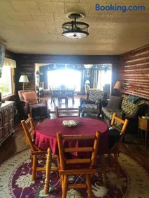 The Huron Hutch - Image 2
