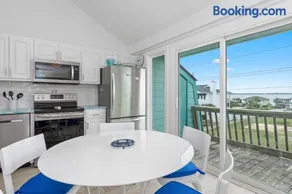 Sea Villas East by Emerald Isle Realty - Image 3