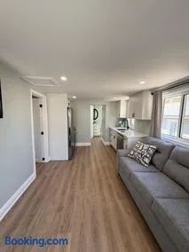 ORS Beach Corporation Wasaga Beach Cottage - Image 1