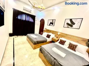 Budget Friendly 2 rooms Suite Stadium Road - Image 3