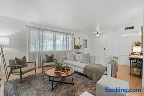 Shangri La Home - Boho Chic with Patio Pool & Grille - Image 3