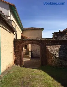 Le Mas de Jacquet - Image 1