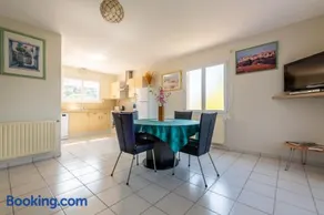 Gîte con piscina privata, giardino e barbecue - Image 2