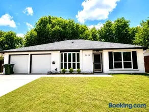 Military Friendly 3BR 2BA Retreat Near Randolph AFB - Image 2