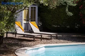Villa de la Goutte d'Or - Image 1