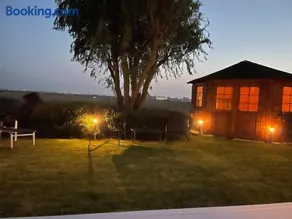 Atmospheric, quietly located polder cottage with private P - Image 1