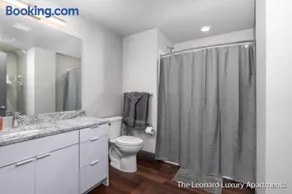 1 Queen Bedroom W City Views - Leonard Building - Image 5