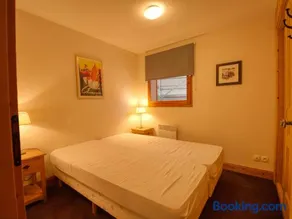 Bel appartement 6-7 personnes, accès direct aux pistes, parking - Image 4
