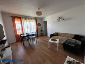Large 3 bedroom cozy apartment - Image 1