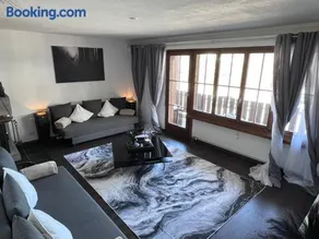 Casa Ucliva - Charming Alpine Apartment Getaway in the Heart of the Swiss Alps - Image 1