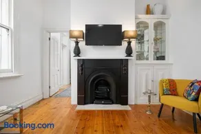 Fitzroy Charm - Meilleur Stylish Victorian Retreat - Image 2