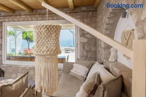 Luxury Rooftop Villa with Private Pool in Milos, 3 Bedrooms - Image 1