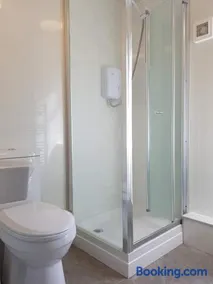 Atticus Central Guest House - Image 1