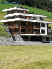 Alps Tux - Image 2