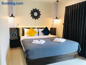 Ingnam Pool Villa - Image 4