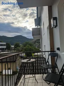 Apartment in the middle of the city center in a quiet street - Image 4