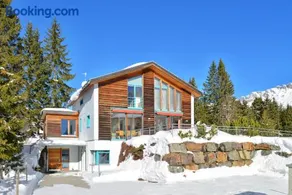 Golden Peaks Ferienhaus Valbella-Lenzerheide - Image 1