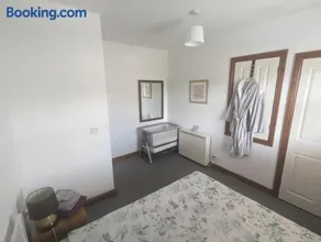 The Apartment at Chalk House - 3 Beds - 1 Cot - Image 2