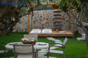 Paradise Apartments - Image 5