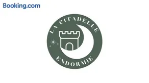La Citadelle Endormie à Ombrée d'Anjou - Image 2