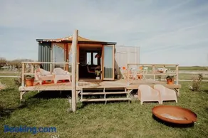 Tiny Cabana - Image 4