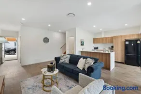Brand New Modern 4BR House with Parking Yard Mall and Park - Image 2
