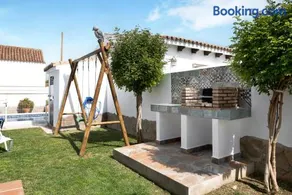 Villa Elsa mit Pool, Garten, Terrasse und WLAN - Image 3