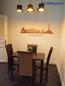 Suit Mondain Apartment Budapest - Image 3