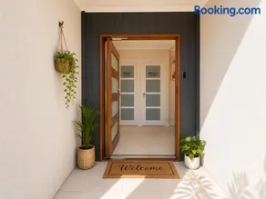 Guest House near theme parks - Image 2