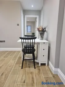 Beautiful newly renovated flat in Orpington - Image 3