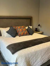 Koru Guesthouse - Image 1