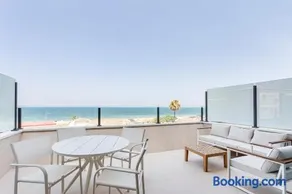 Skyline Grand Resort con Áticos Dúplex y Piscinas Privadas - Image 4