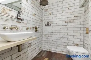 Oak Rooms, Historic Charm and Luxury in Hurstpierpoint High Street - Image 4