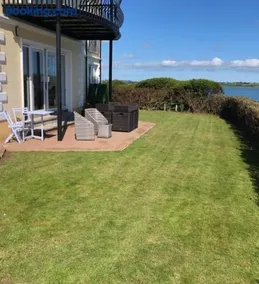 Oyster Bay Holiday Apartment Dundrum - Image 2