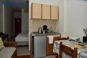 Morpheas Rooms - Image 3