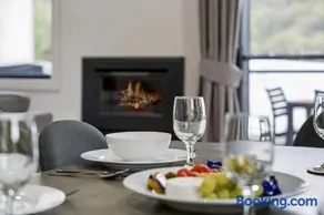 Roses Creek Chalet B - Image 1
